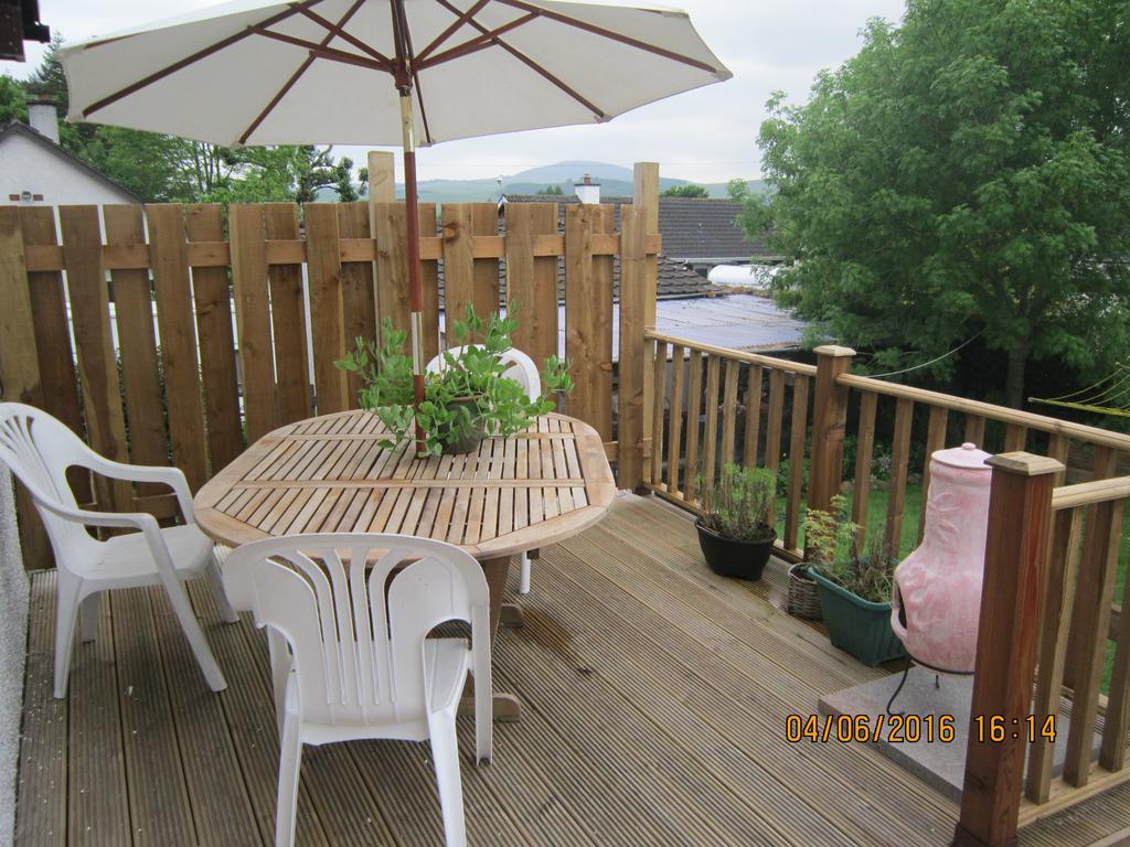 Brookford B&B Dalry  ภายนอก รูปภาพ