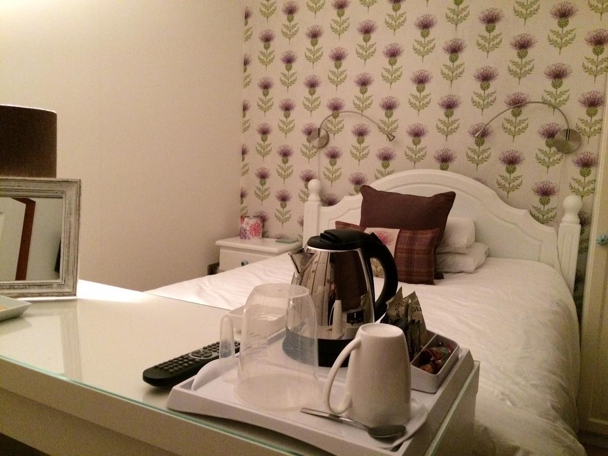 Brookford B&B Dalry  ภายนอก รูปภาพ