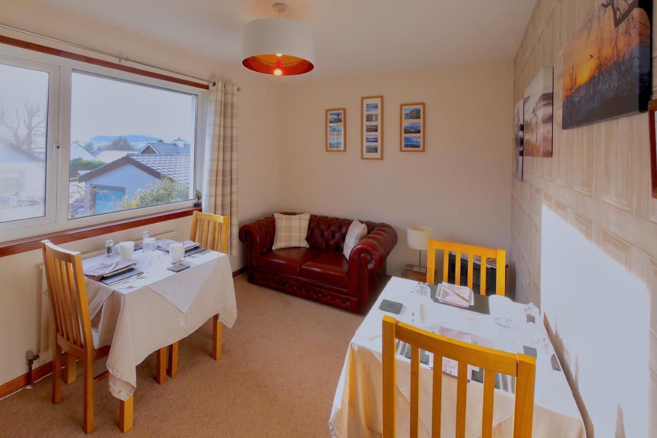Brookford B&B Dalry  ภายนอก รูปภาพ